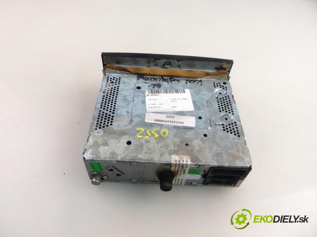 SKODA FABIA I Combi (6Y5) KOMBI 2005 47,00 1.9 SDI 64 - ASY 1896,00 RADIO Modul 6Y0035152D