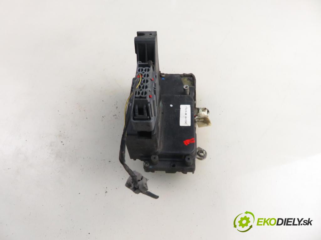 FORD FIESTA V (JH_, JD_) HB 2000 51,00 1.3 - A9JA 1299,00 zámok