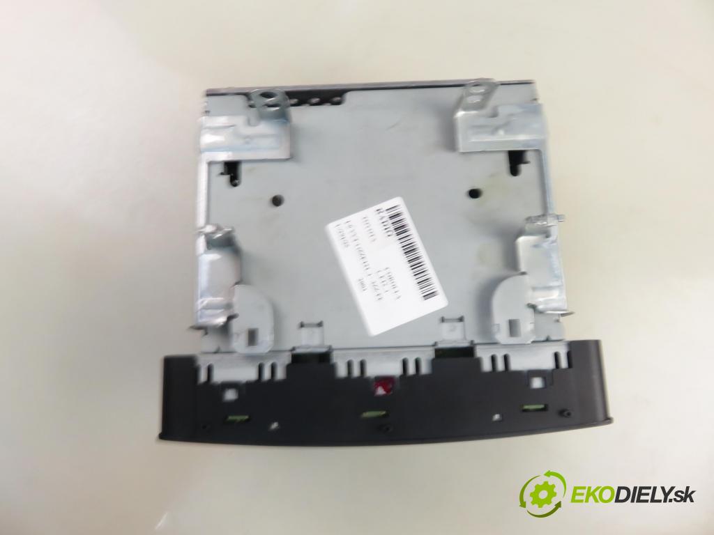 TOYOTA COROLLA (_E12_) HB 2003 81,00 1.6 VVT-i (ZZE121_) - 3ZZ-FE 1598,00 RADIO CD 8612002260