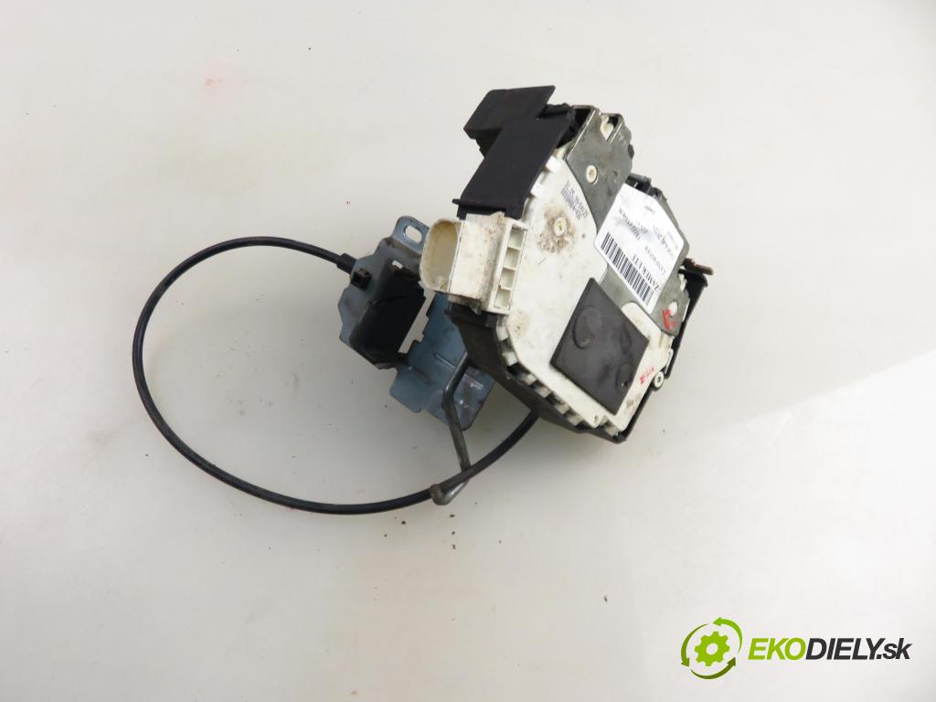 LAND ROVER FREELANDER (L314) SUV 2000 72,00 2.0 DI 4x4 - 20 T2N 1994,00 zámok