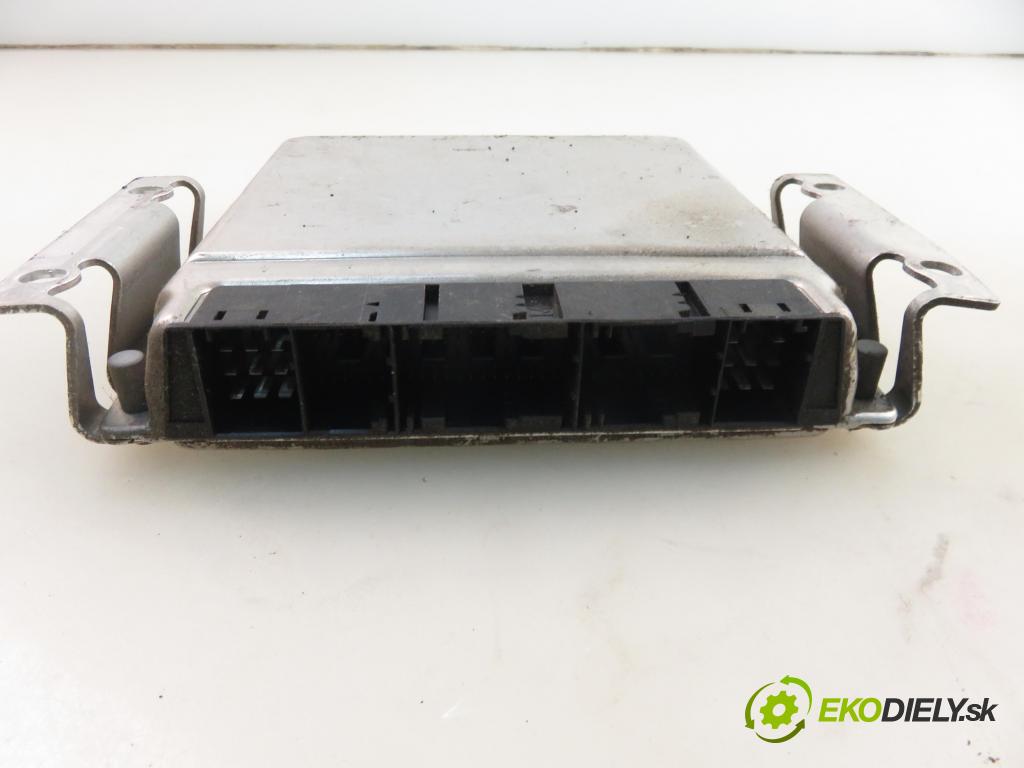 MERCEDES-BENZ VITO Skrzynia (638) FURGON 2002 90,00 112 CDI 2.2 (638.094) - OM 611.980 2151,00 Riadiaca jednotka Motor 6111530391 ; 0281011067