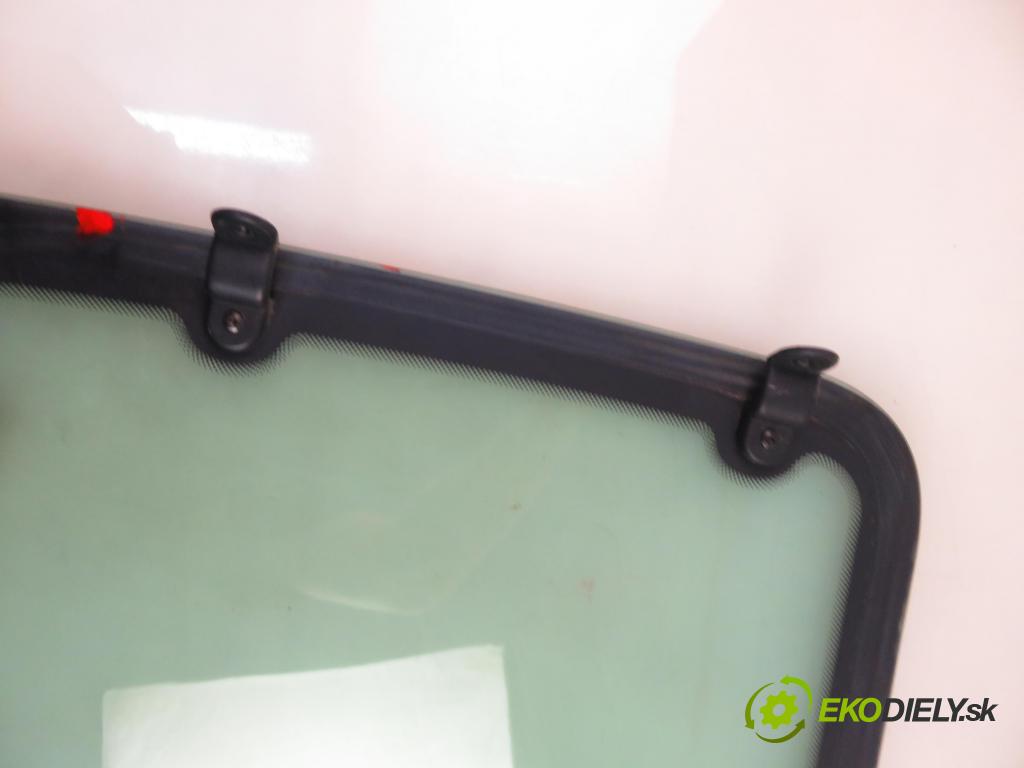 RENAULT KANGOO (KC0/1_) KOMBIVAN 2005 60,00 1.5 dCi 80 - K9K 702 1461,00 Okno Dvere posúvne P