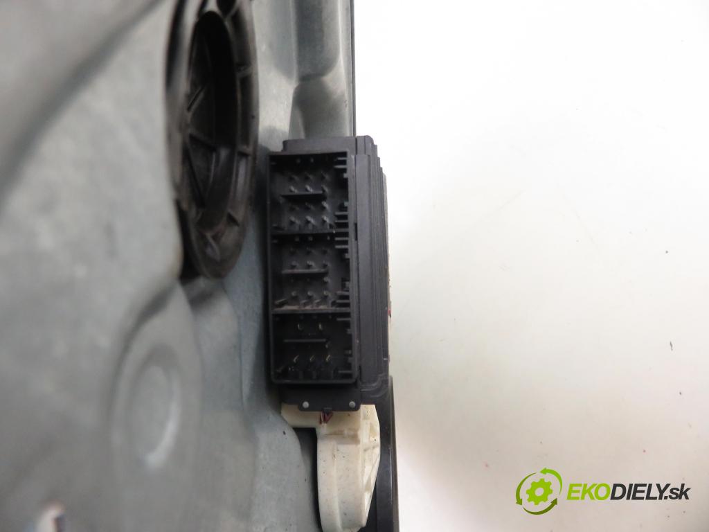 SEAT IBIZA III (6L1) HB 2003 55,00 1.4 16V - BBY 1390,00 Mechanizmus okien 6L4837755G ; 6L4837751Q ; 6Q2959802A