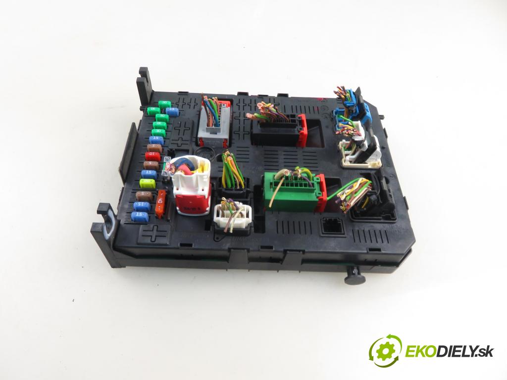 CITROEN C4 Picasso I (UD_) MINIVAN 2010 80,00 1.6 HDi 16V 109 - 9HZ 1560,00 MODUL BSI 9664058780