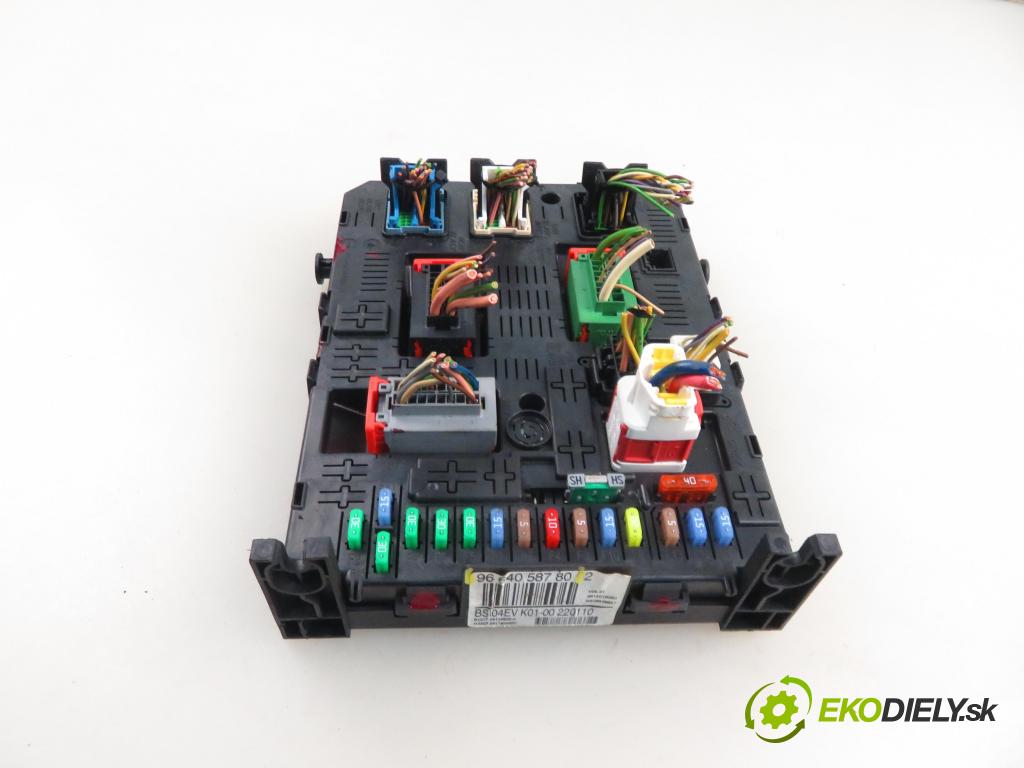 CITROEN C4 Picasso I (UD_) MINIVAN 2010 80,00 1.6 HDi 16V 109 - 9HZ 1560,00 MODUL BSI 9664058780