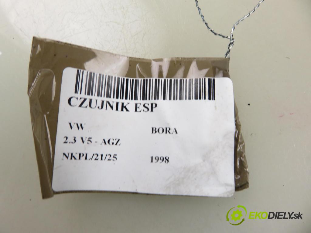 VW BORA (1J2) SEDAN 1998 110,00 2.3 V5 - AGZ 2324,00 snímač ESP 1J1907637 ; 1J0907657 ; 10098004102