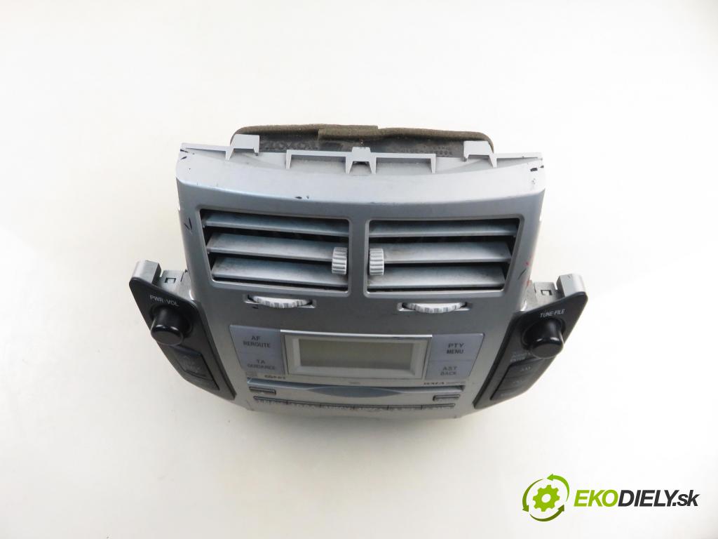 TOYOTA YARIS (_P9_) HB 2005 51,00 1.0 VVT-i (KSP90_) - 1KR-FE 998,00 RADIO CD 8612052480