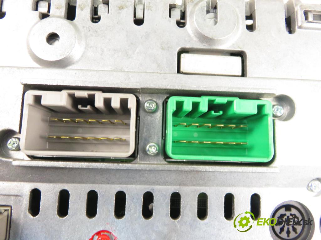 VOLVO S80 I (TS, XY) SEDAN 1999 166,00 2.0 T - B 5204 T3 1984,00 RADIO CD Modul 9472823