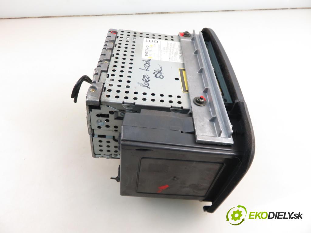 VOLVO S80 I (TS, XY) SEDAN 1999 166,00 2.0 T - B 5204 T3 1984,00 RADIO CD Modul 9472823