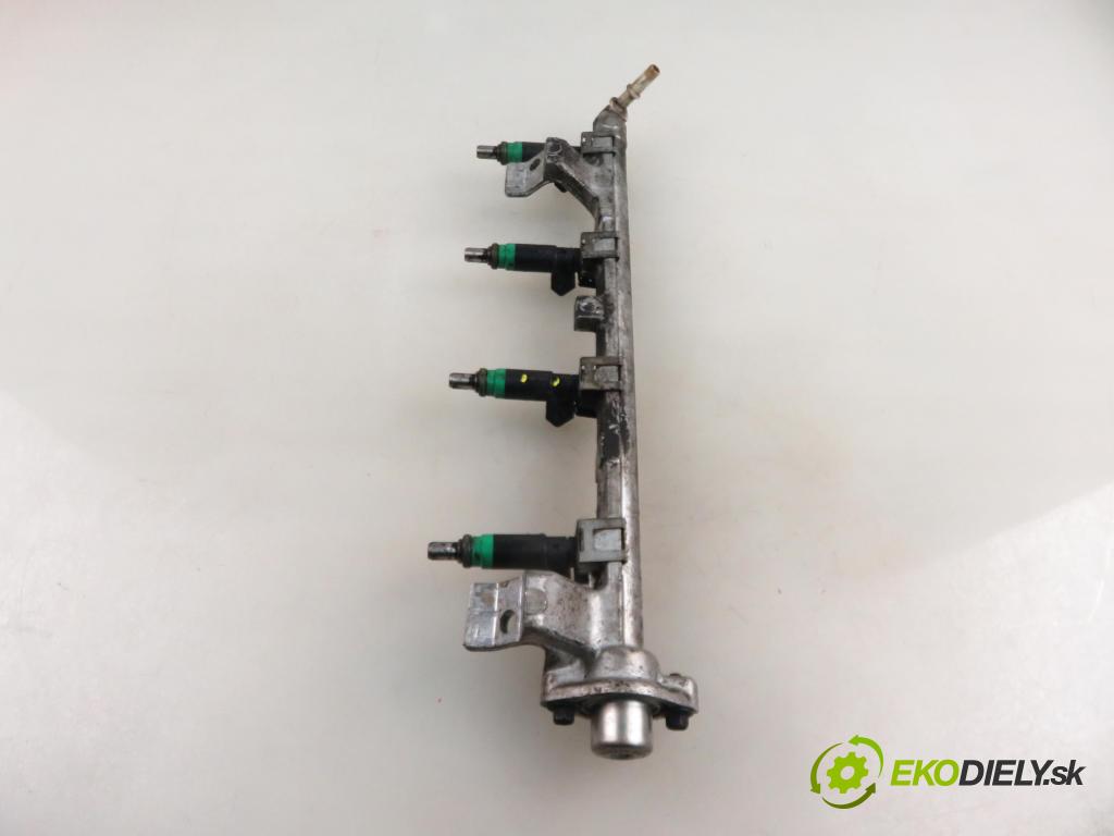 FORD FOCUS II (DA_, HCP) HB 2005 74,00 1.6 - SHDC 1596,00 Lišta vstrekovacia 98MFBB ; 9D2809H487CA (Vstrekovacia lišta)