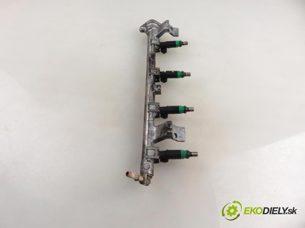 FORD FOCUS II (DA_, HCP) HB 2005 74,00 1.6 - SHDC 1596,00 Lišta vstrekovacia 98MFBB ; 9D2809H487CA (Vstrekovacia lišta)