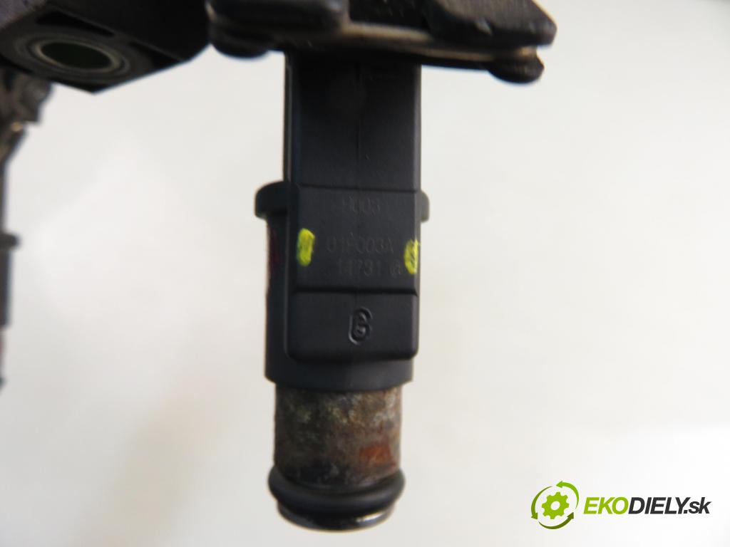 PEUGEOT 206 CC (2D) CABRIO 2005 100,00 2.0 S16 - RFN (EW10J4) 1997,00 Lišta vstrekovacia 01F003A ; 9628084680 (Vstrekovacia lišta)