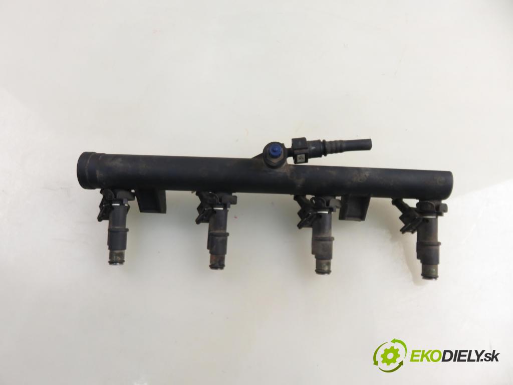 PEUGEOT 206 CC (2D) CABRIO 2005 100,00 2.0 S16 - RFN (EW10J4) 1997,00 Lišta vstrekovacia 01F003A ; 9628084680 (Vstrekovacia lišta)