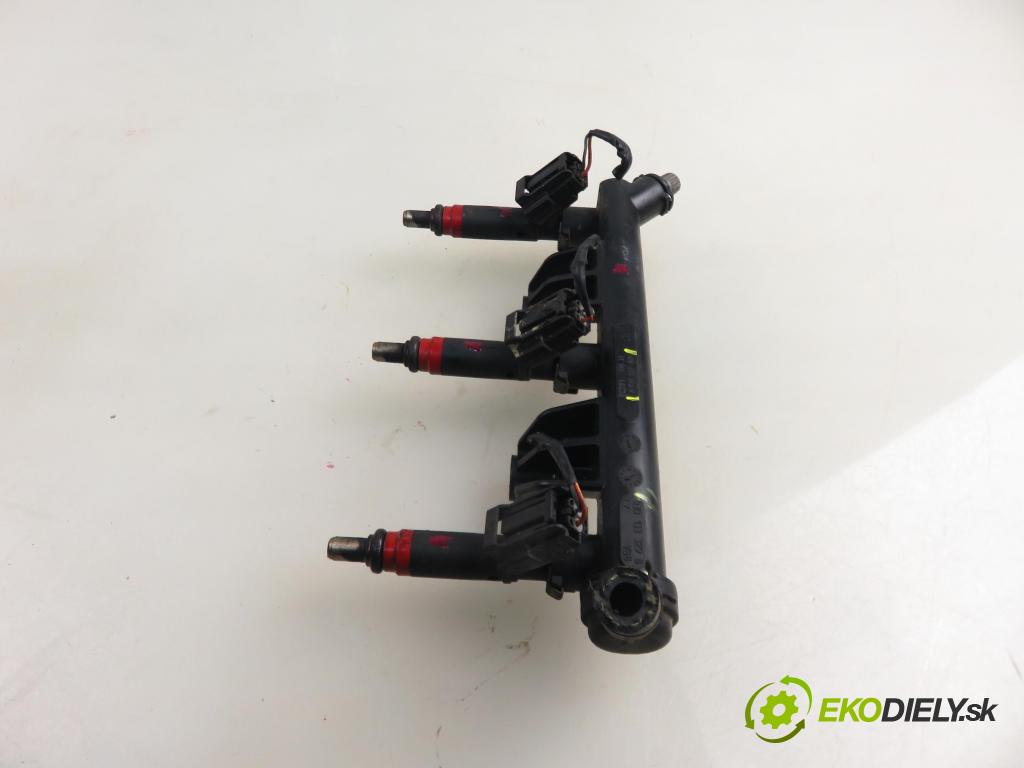 VW POLO (9N_) HB 2003 40,00 1.2 - BMD 1198,00 Lišta vstrekovacia 03D906031C ; 03D133329B ; 03D133319F (Vstrekovacia lišta)