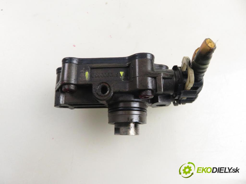 MERCEDES-BENZ VITO Autobus (638) BUS 2001 90,00 112 CDI 2.2 122  - OM 611.980 2151,00 pumpa paliva 6110900350
