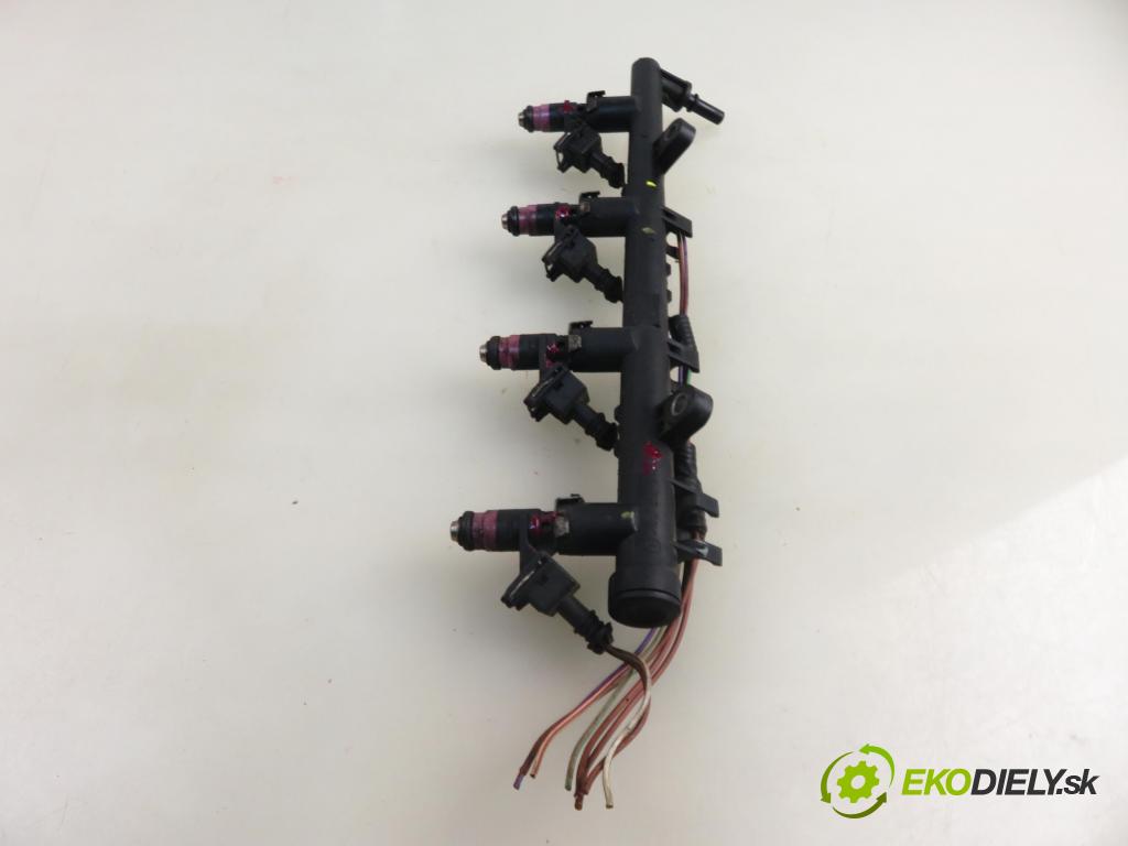 RENAULT MEGANE II sedan (LM0/1_) SEDAN 2004 0,00 1.6 - K4M 760 1598,00 Lišta vstrekovacia 8200135504 ; H132259 ; ITGM60 (Vstrekovacia lišta)