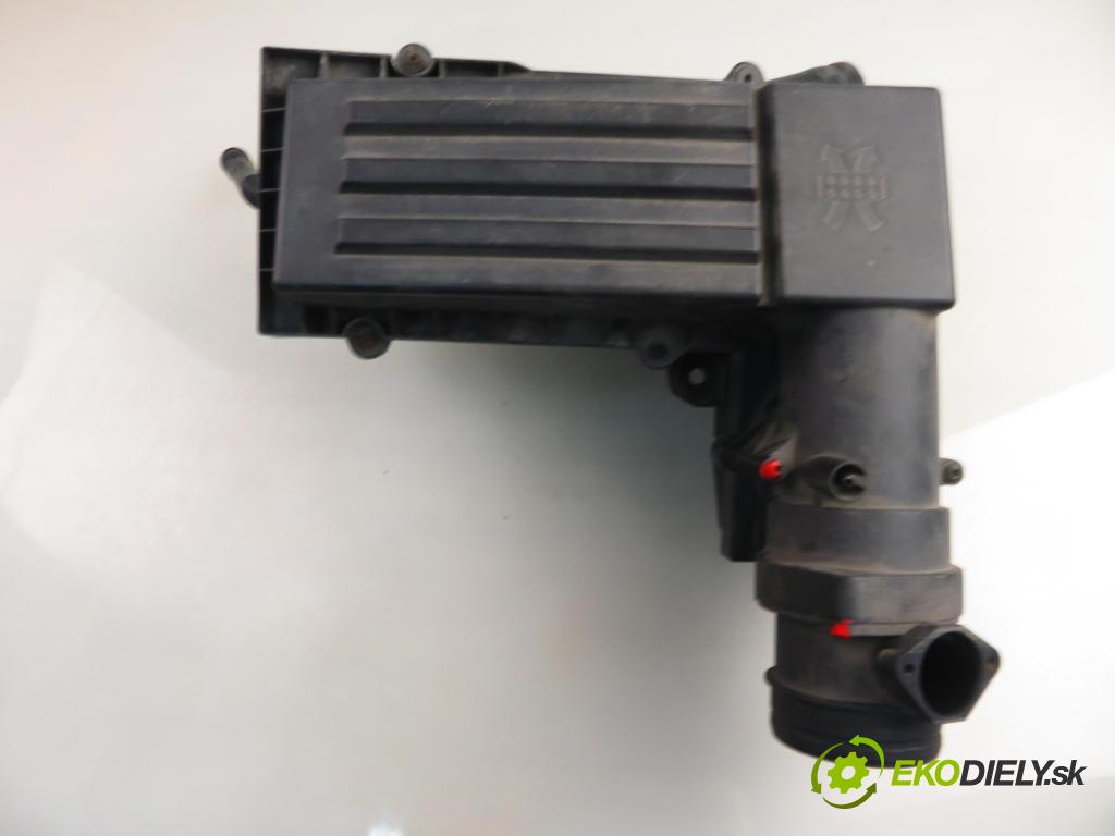 VW PASSAT B6 (3C2) SEDAN 2006 103,00 2.0 TDI - BMP 1968,00 Obal filtra vzduchu 3C0129607AB ; 3C0129601AG (Obal vzduchového filtra)