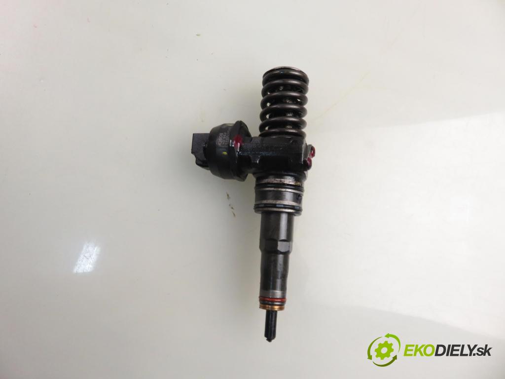 VW PASSAT B6 Variant (3C5) KOMBI 2008 77,00 1.9 TDI - BLS 1896,00 Vstrekovač 038130073BN ; 0414720313 (Vstrekovač paliva)