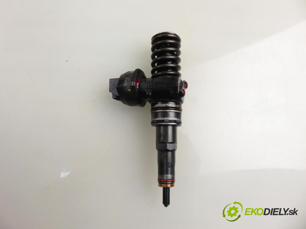 VW PASSAT B6 Variant (3C5) KOMBI 2008 77,00 1.9 TDI - BLS 1896,00 Vstrekovač 038130073BN ; 0414720313 (Vstrekovač paliva)