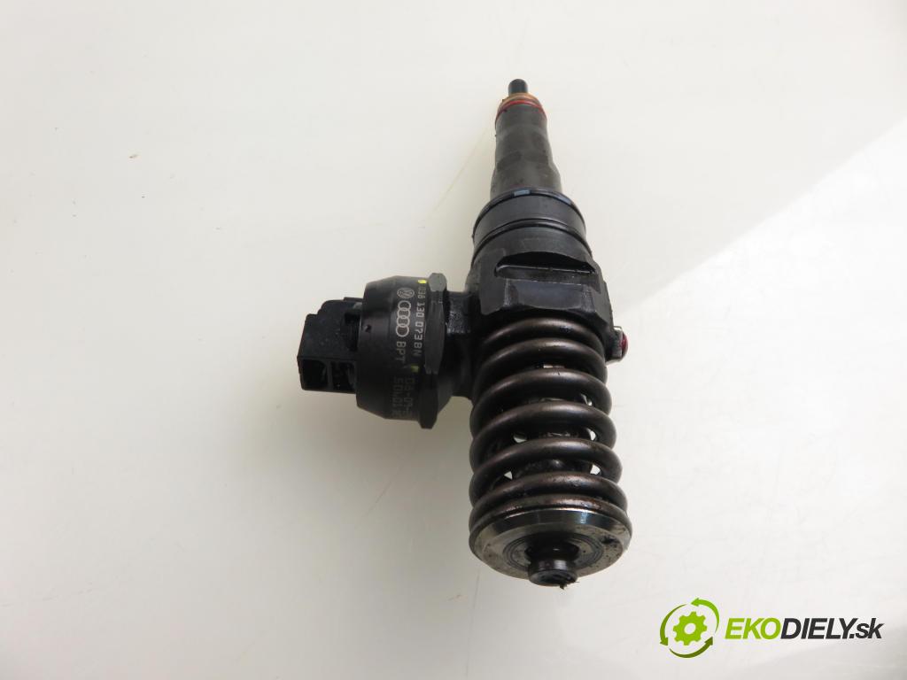 VW PASSAT B6 Variant (3C5) KOMBI 2008 77,00 1.9 TDI - BLS 1896,00 Vstrekovač 038130073BN ; 0414720313 (Vstrekovač paliva)