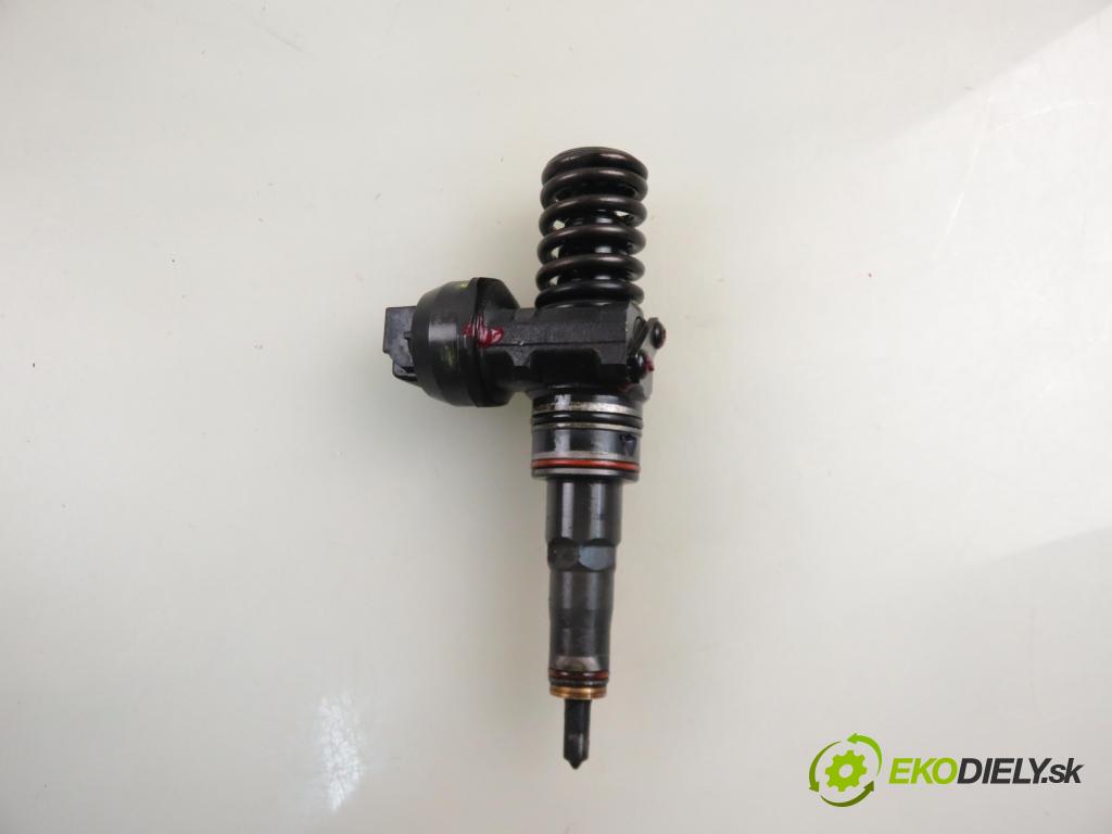 AUDI A3 (8L1) HB 2002 96,00 1.9 TDI quattro - ASZ 1896,00 Vstrekovač 038130073AL ; 0414720039 (Vstrekovač paliva)