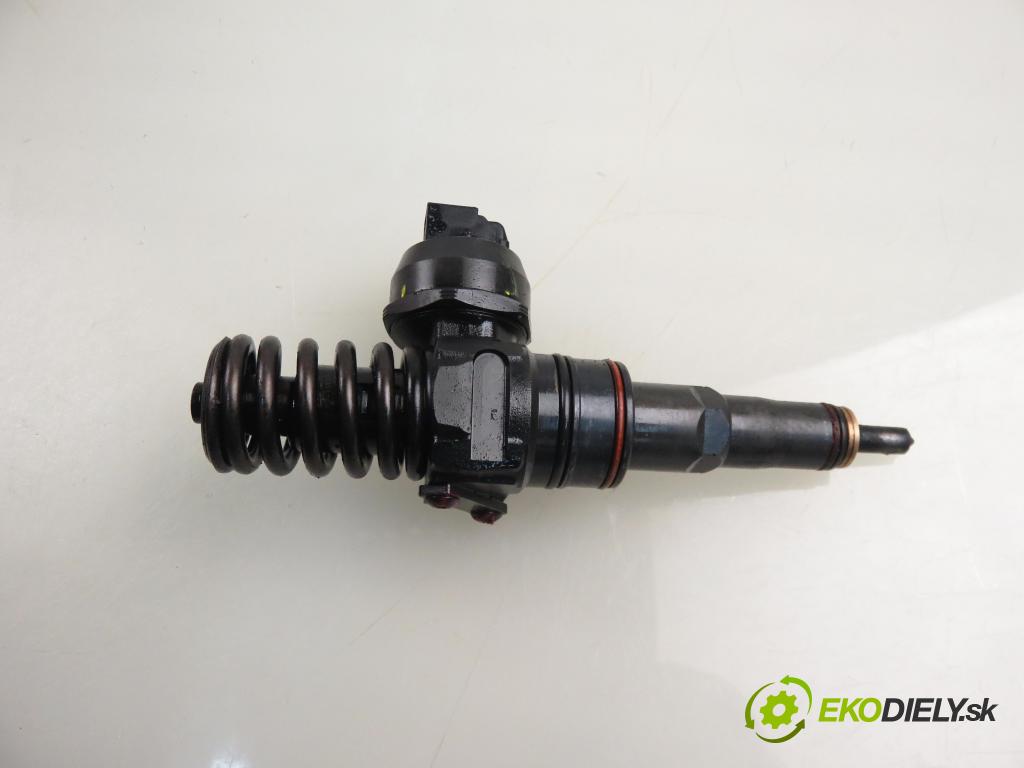 AUDI A3 (8L1) HB 2002 96,00 1.9 TDI quattro - ASZ 1896,00 Vstrekovač 038130073AL ; 0414720039 (Vstrekovač paliva)