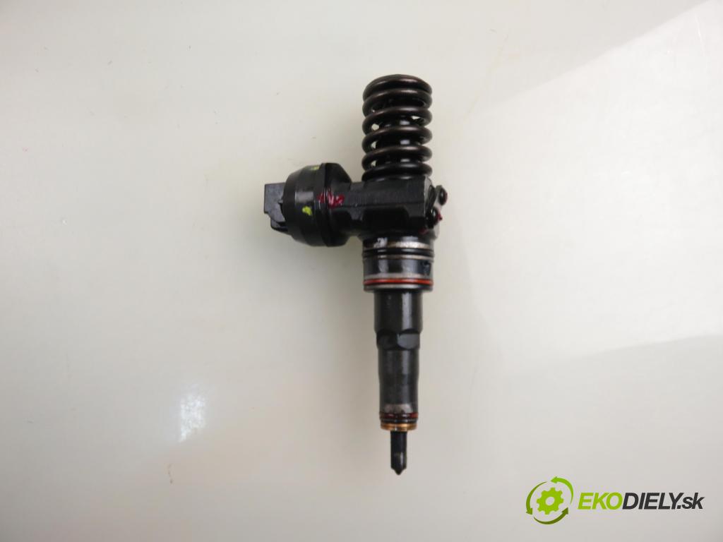 AUDI A3 (8L1) HB 2002 96,00 1.9 TDI quattro - ASZ 1896,00 Vstrekovač 038130073AL ; 0414720039 (Vstrekovač paliva)