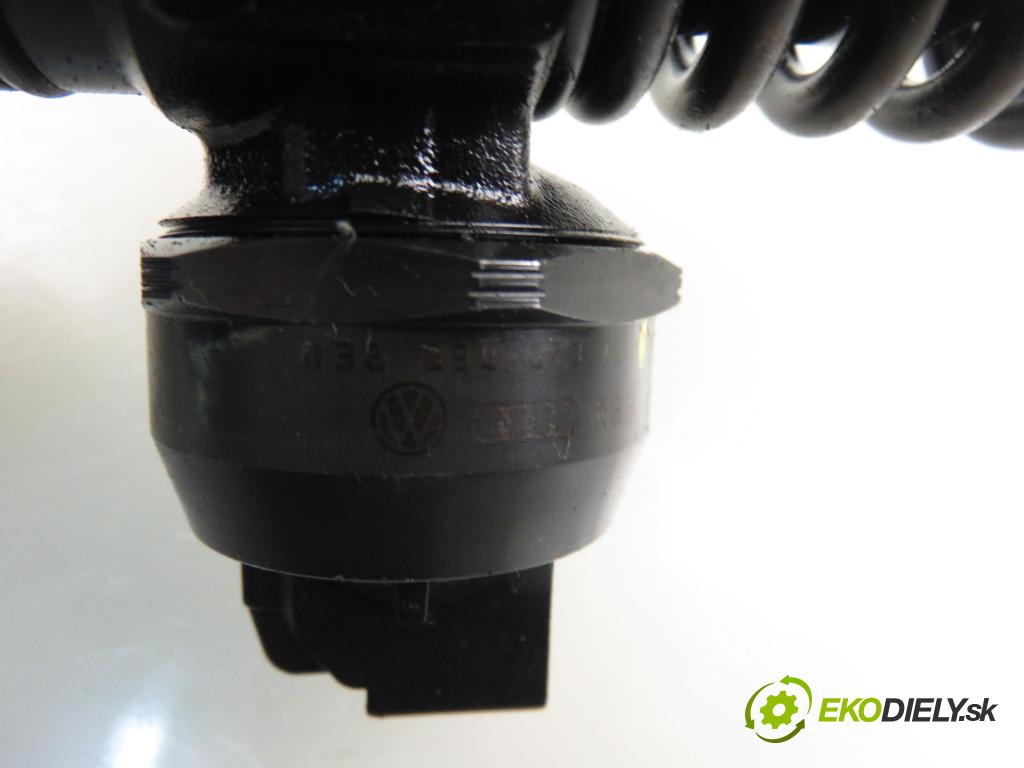 AUDI A3 (8L1) HB 2002 96,00 1.9 TDI quattro - ASZ 1896,00 Vstrekovač 038130073AL ; 0414720039 (Vstrekovač paliva)