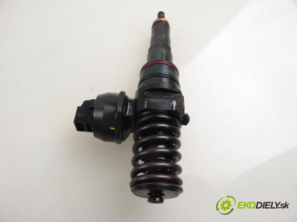 AUDI A3 (8L1) HB 2002 96,00 1.9 TDI quattro - ASZ 1896,00 Vstrekovač 038130073AL ; 0414720039 (Vstrekovač paliva)