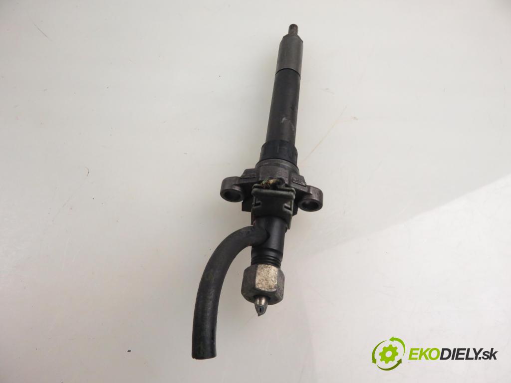 CITROEN C5 III Break (RW_) KOMBI 2009 100,00 2.0 HDi - RHR (DW10BTED4) 1997,00 vstrekovač EJBR06001D (Vstrekovač paliva)