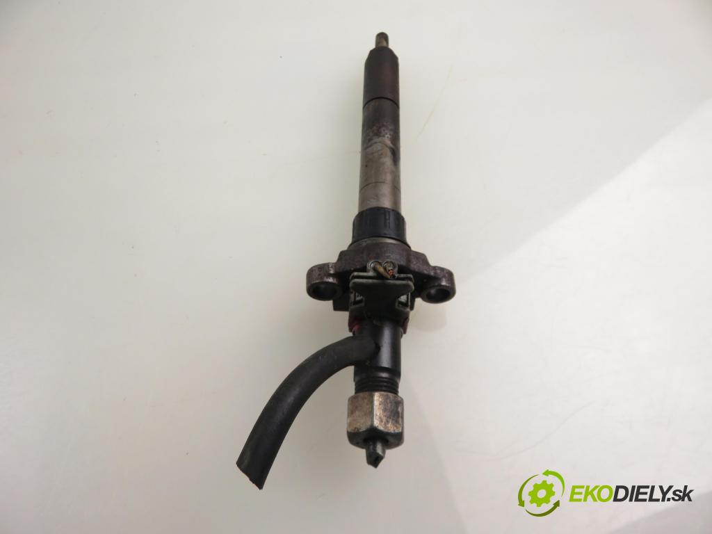 CITROEN C5 III Break (RW_) KOMBI 2009 100,00 2.0 HDi - RHR (DW10BTED4) 1997,00 vstrekovač EJBR03801D ; 9656389980 (Vstrekovač paliva)