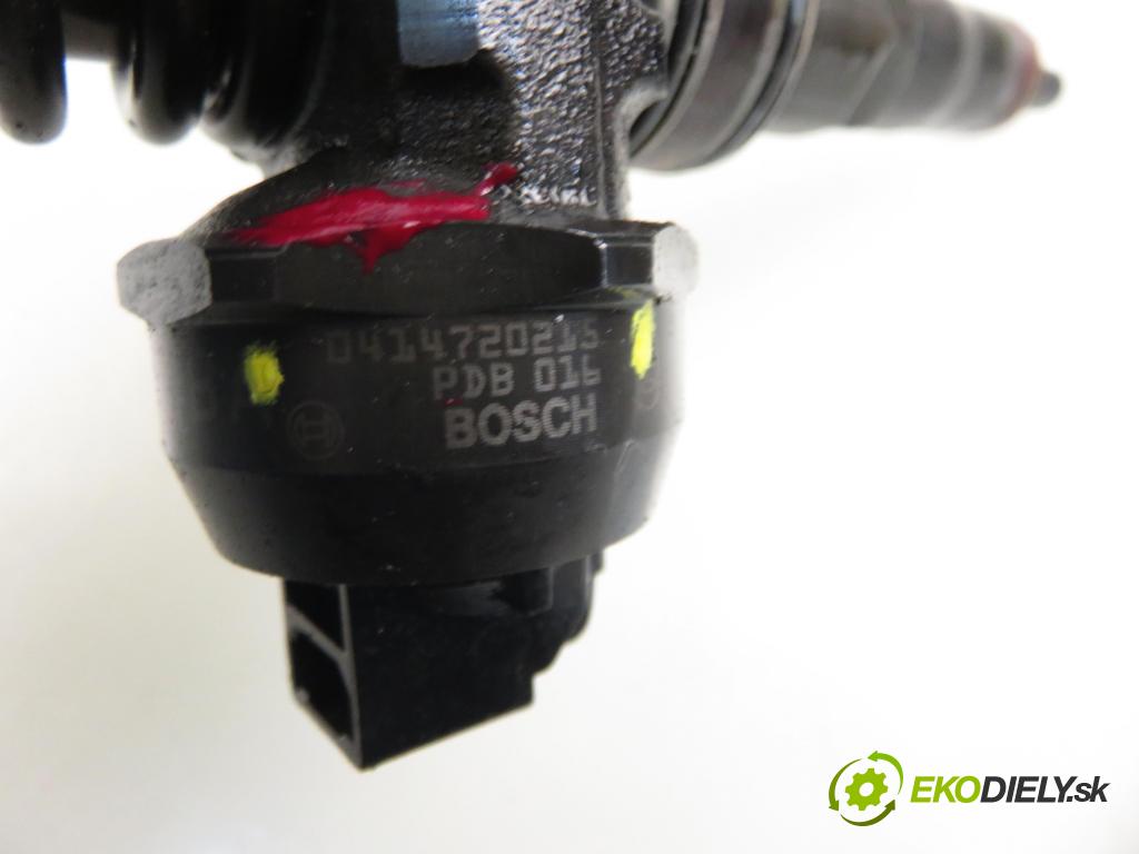 SKODA OCTAVIA II (1Z3) LIFTBACK 2005 77,00 1.9 TDI - BKC 1896,00 Vstrekovač 038130073AG ; 0414720215 (Vstrekovač paliva)