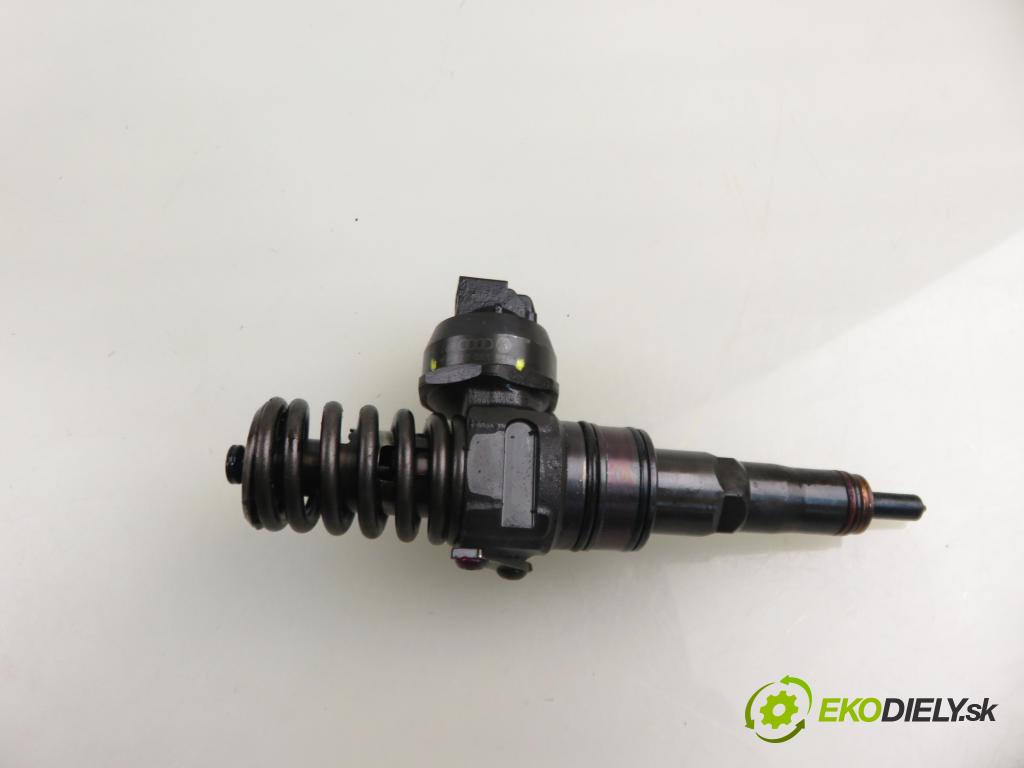 SKODA OCTAVIA II (1Z3) LIFTBACK 2005 77,00 1.9 TDI - BKC 1896,00 Vstrekovač 038130073AG ; 0414720215 (Vstrekovač paliva)