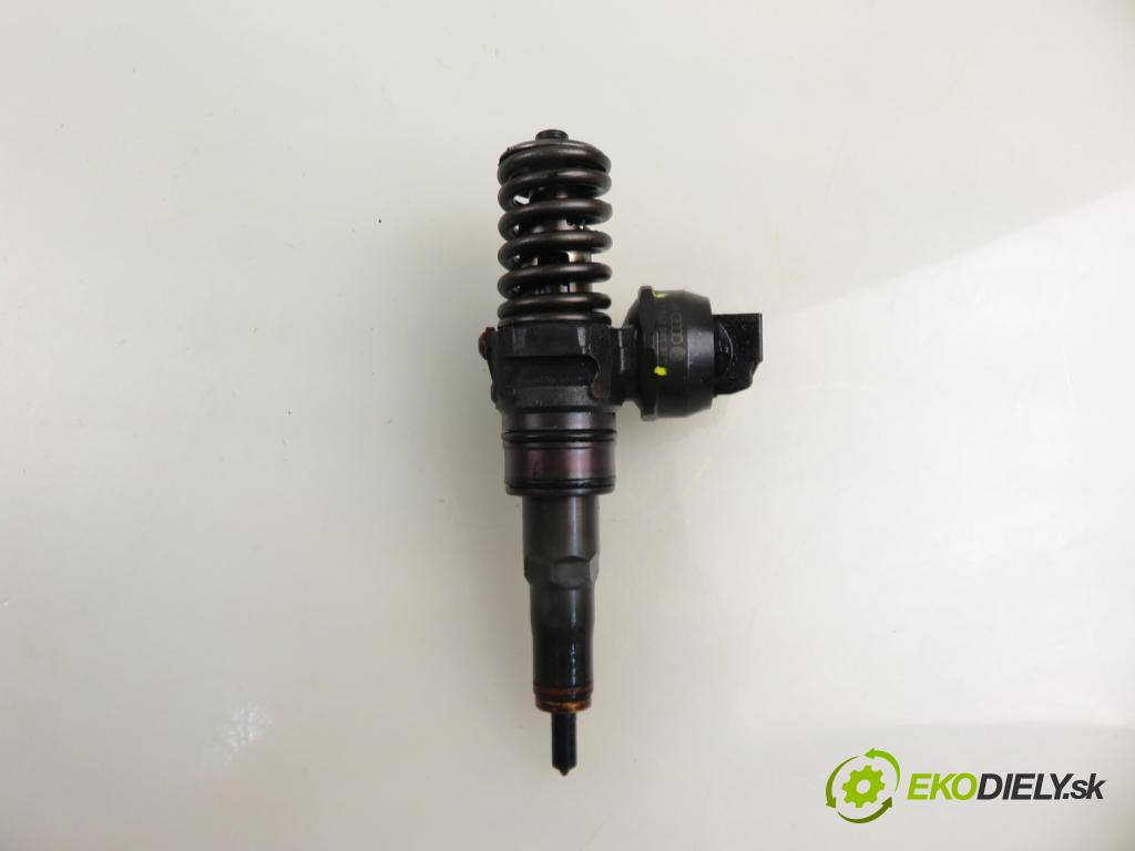 SKODA OCTAVIA II (1Z3) LIFTBACK 2005 77,00 1.9 TDI - BKC 1896,00 Vstrekovač 038130073AG ; 0414720215 (Vstrekovač paliva)