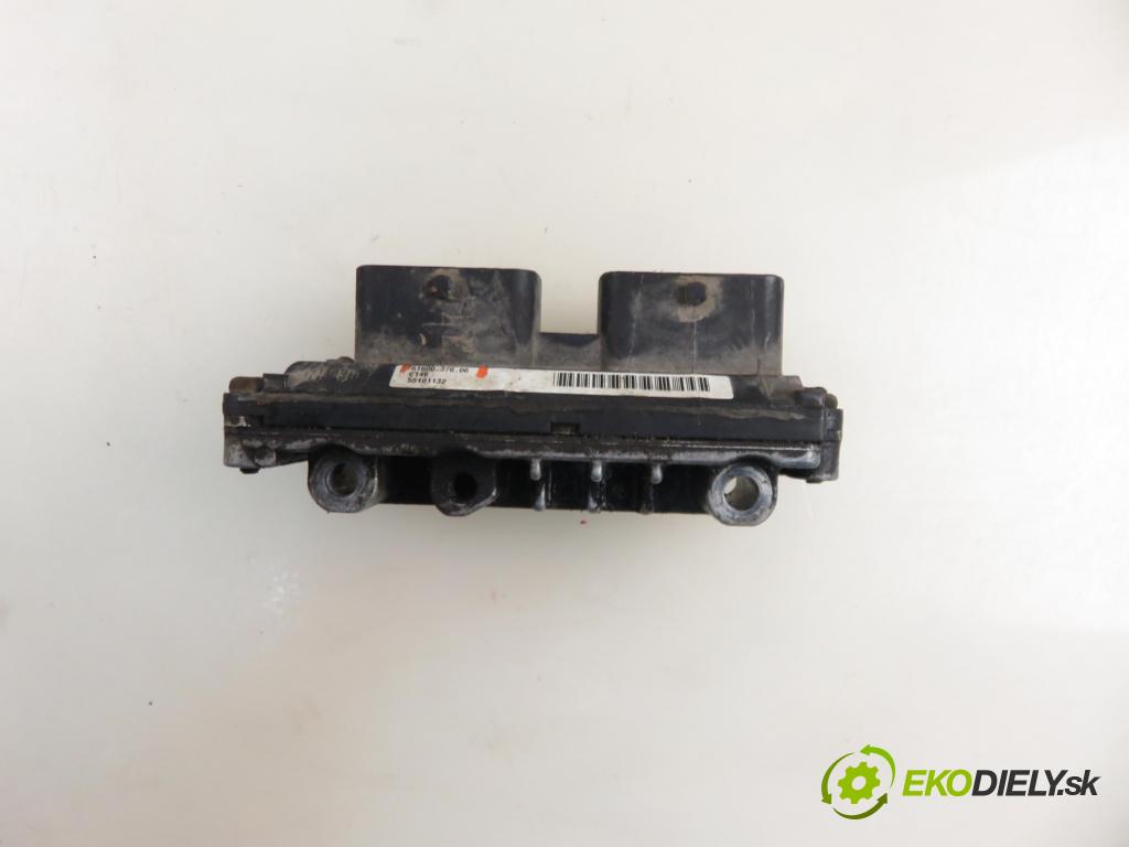 FIAT PUNTO (188_) HB 2002 44,00 1.2 60 - 188 A4.000 1242,00 Riadiaca jednotka Motor 6160037606 ; 55181132