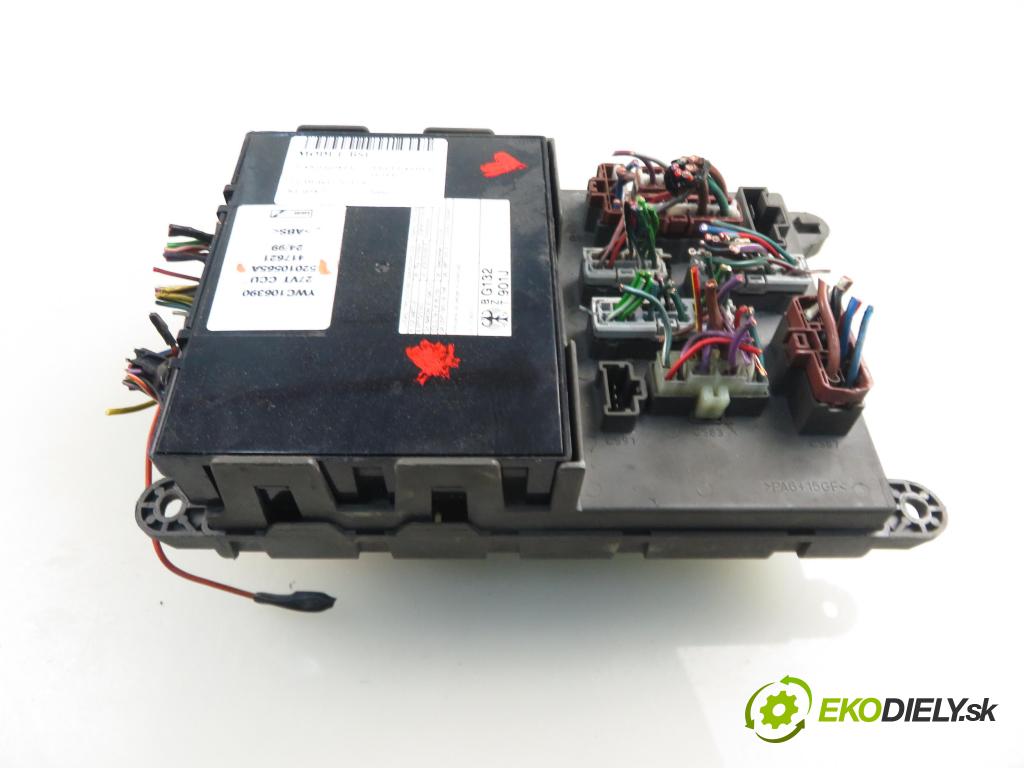 LAND ROVER FREELANDER (L314) SUV 2000 72,00 2.0 DI 4x4 - 20 T2N 1994,00 MODUL BSI 502010565A ; YWC106390
