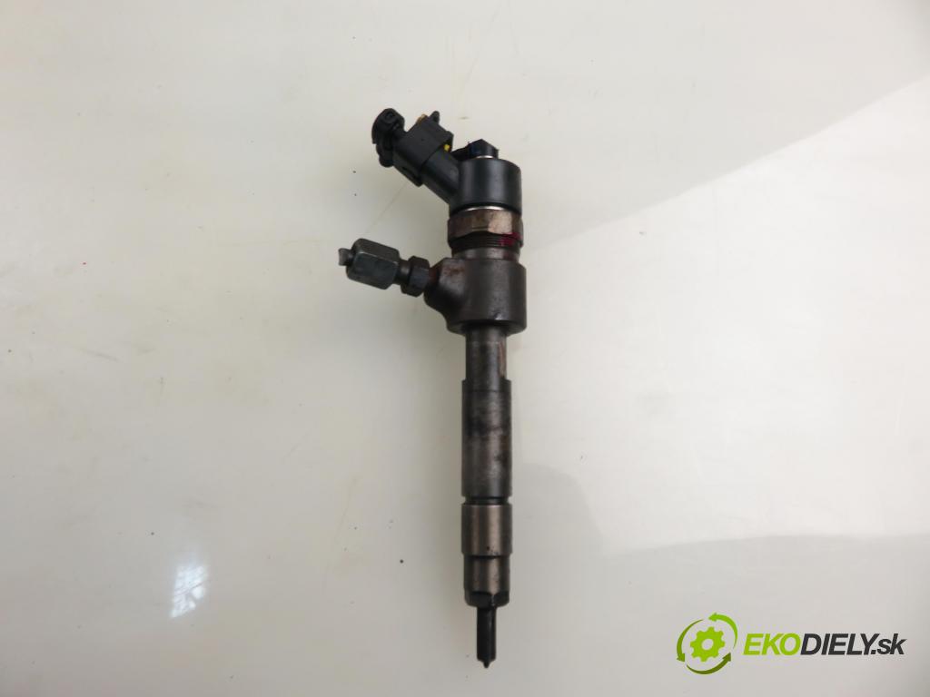 OPEL ZAFIRA B (A05) MINIVAN 2006 74,00 1.9 CDTI 8V 101 - Z 19 DTL 1910,00 vstrekovač 0445110165 (Vstrekovač paliva)