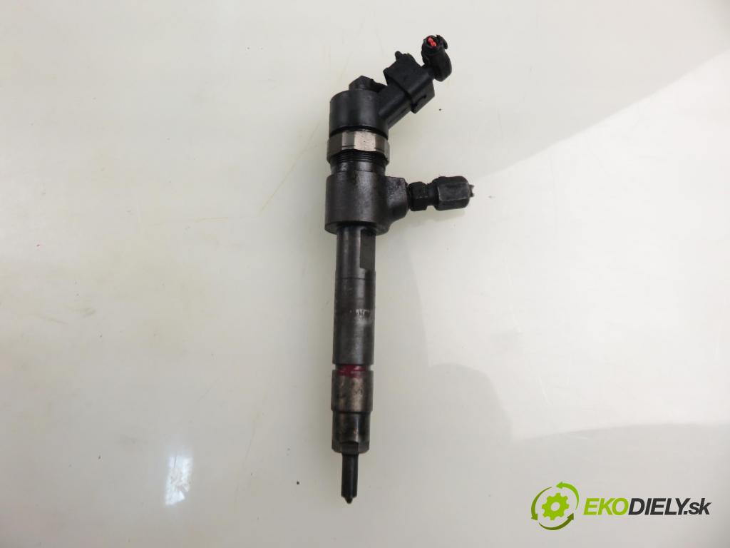 OPEL ZAFIRA B (A05) MINIVAN 2006 74,00 1.9 CDTI 8V 101 - Z 19 DTL 1910,00 vstrekovač 0445110165 (Vstrekovač paliva)