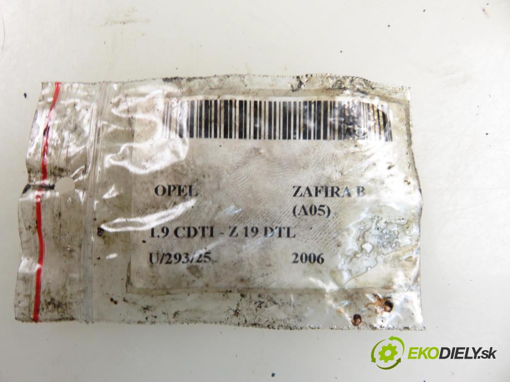 OPEL ZAFIRA B (A05) MINIVAN 2006 74,00 1.9 CDTI 8V 101 - Z 19 DTL 1910,00 vstrekovač 0445110165 (Vstrekovač paliva)