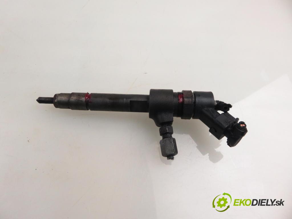 OPEL ZAFIRA B (A05) MINIVAN 2006 74,00 1.9 CDTI 8V 101 - Z 19 DTL 1910,00 vstrekovač 0445110165 (Vstrekovač paliva)