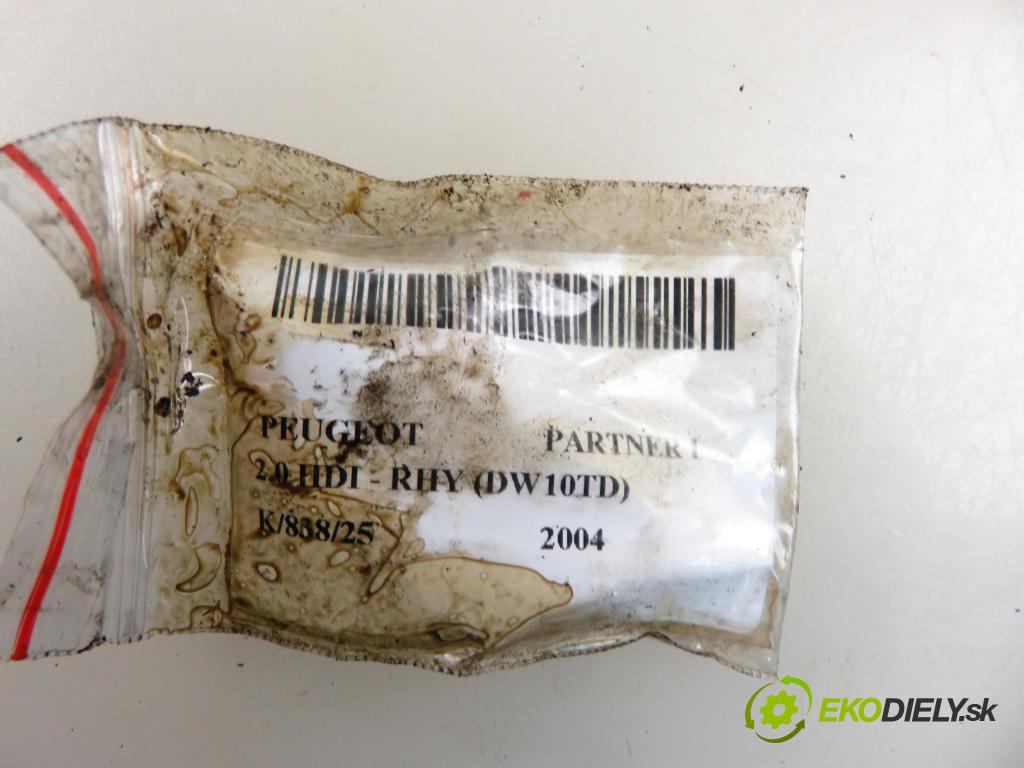 PEUGEOT PARTNER Combispace (5F) KOMBIVAN 2004 66,00 2.0 HDI - RHY (DW10TD) 1997,00 vstrekovač 9636819380 (Vstrekovač paliva)
