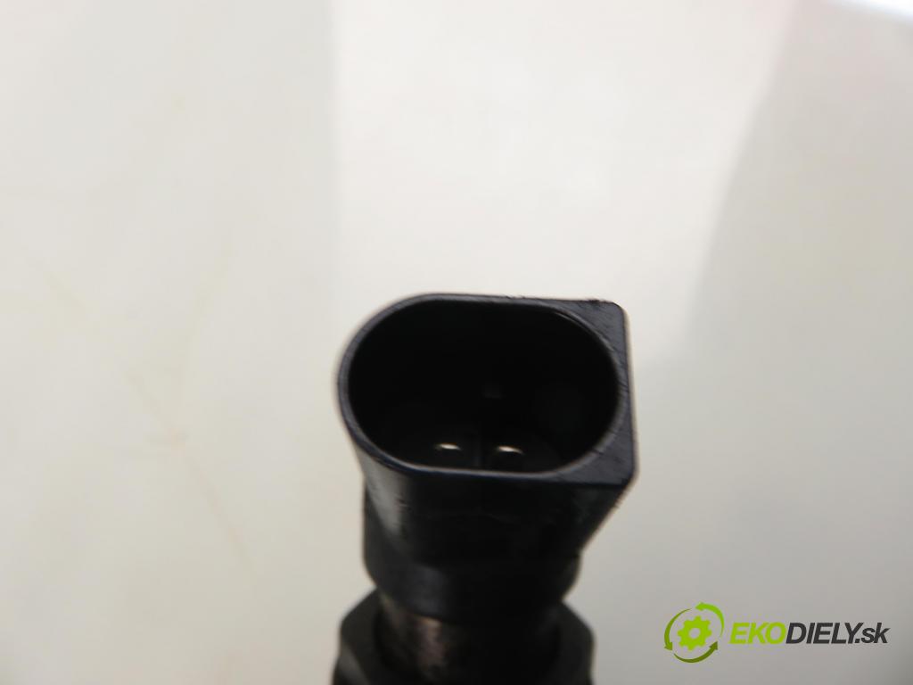 PEUGEOT PARTNER Combispace (5F) KOMBIVAN 2004 66,00 2.0 HDI - RHY (DW10TD) 1997,00 vstrekovač 9636819380 (Vstrekovač paliva)