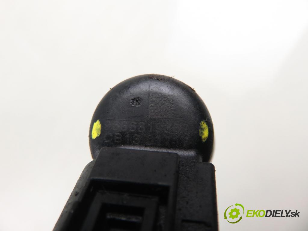 PEUGEOT PARTNER Combispace (5F) KOMBIVAN 2004 66,00 2.0 HDI - RHY (DW10TD) 1997,00 vstrekovač 9636819380 (Vstrekovač paliva)