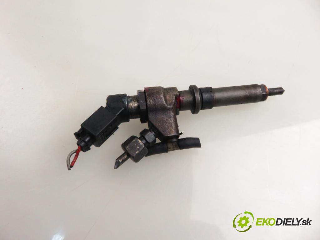 PEUGEOT PARTNER Combispace (5F) KOMBIVAN 2004 66,00 2.0 HDI - RHY (DW10TD) 1997,00 vstrekovač 9636819380 (Vstrekovač paliva)