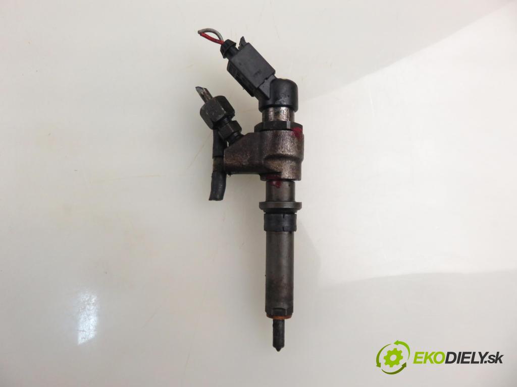 PEUGEOT PARTNER Combispace (5F) KOMBIVAN 2004 66,00 2.0 HDI - RHY (DW10TD) 1997,00 vstrekovač 9636819380 (Vstrekovač paliva)