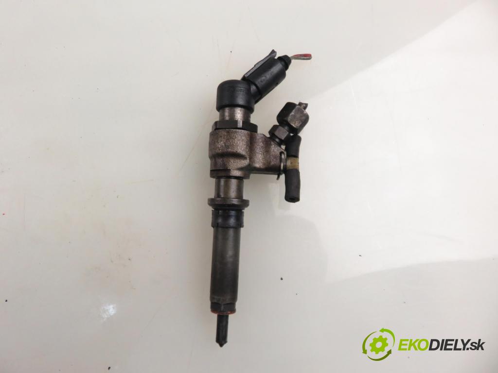 PEUGEOT PARTNER Combispace (5F) KOMBIVAN 2004 66,00 2.0 HDI - RHY (DW10TD) 1997,00 vstrekovač 9636819380 (Vstrekovač paliva)