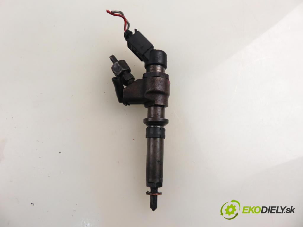 PEUGEOT PARTNER Combispace (5F) KOMBIVAN 2004 66,00 2.0 HDI - RHY (DW10TD) 1997,00 vstrekovač 9636819380 (Vstrekovač paliva)