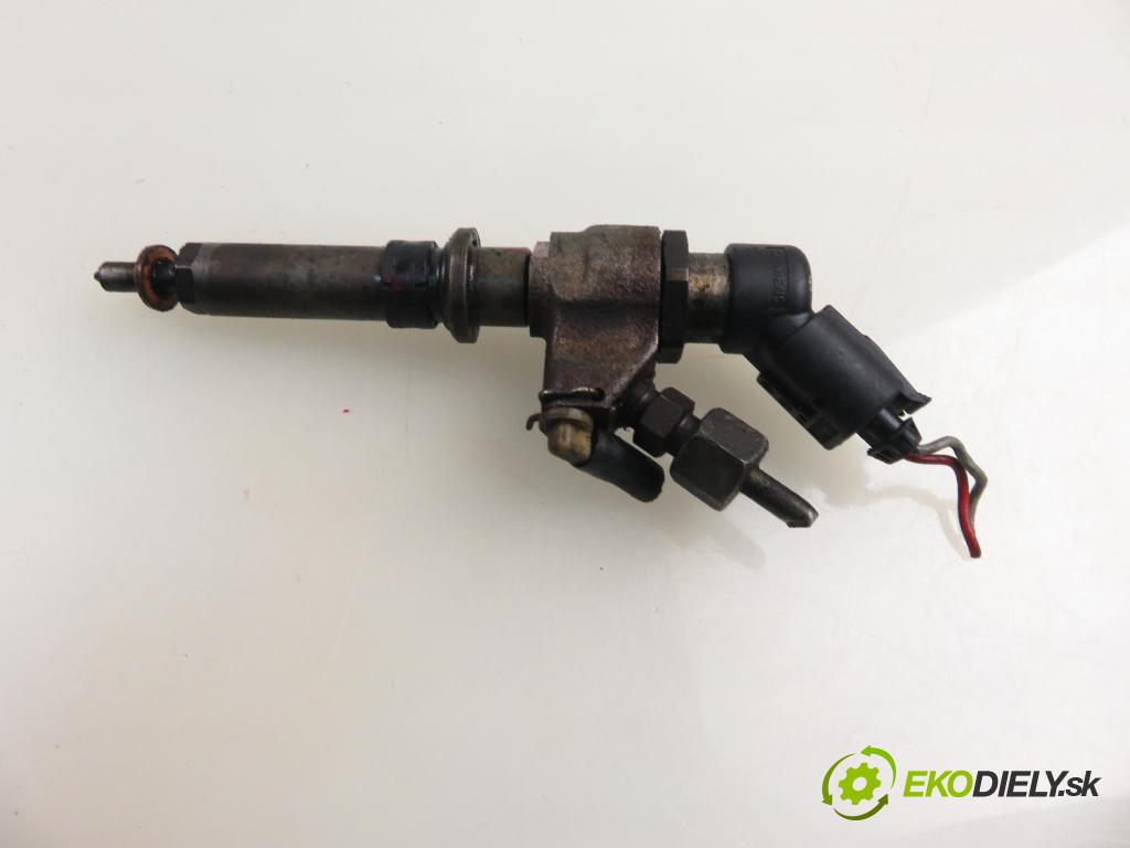 PEUGEOT PARTNER Combispace (5F) KOMBIVAN 2004 66,00 2.0 HDI - RHY (DW10TD) 1997,00 vstrekovač 9636819380 (Vstrekovač paliva)