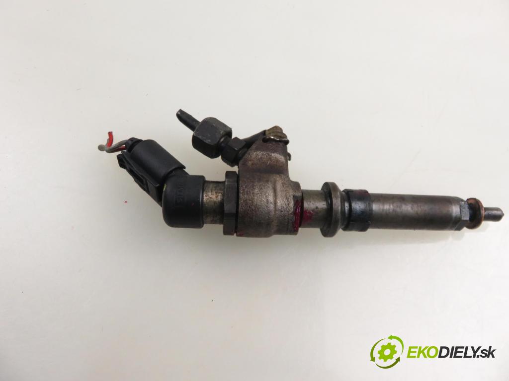 PEUGEOT PARTNER Combispace (5F) KOMBIVAN 2004 66,00 2.0 HDI - RHY (DW10TD) 1997,00 vstrekovač 9636819380 (Vstrekovač paliva)