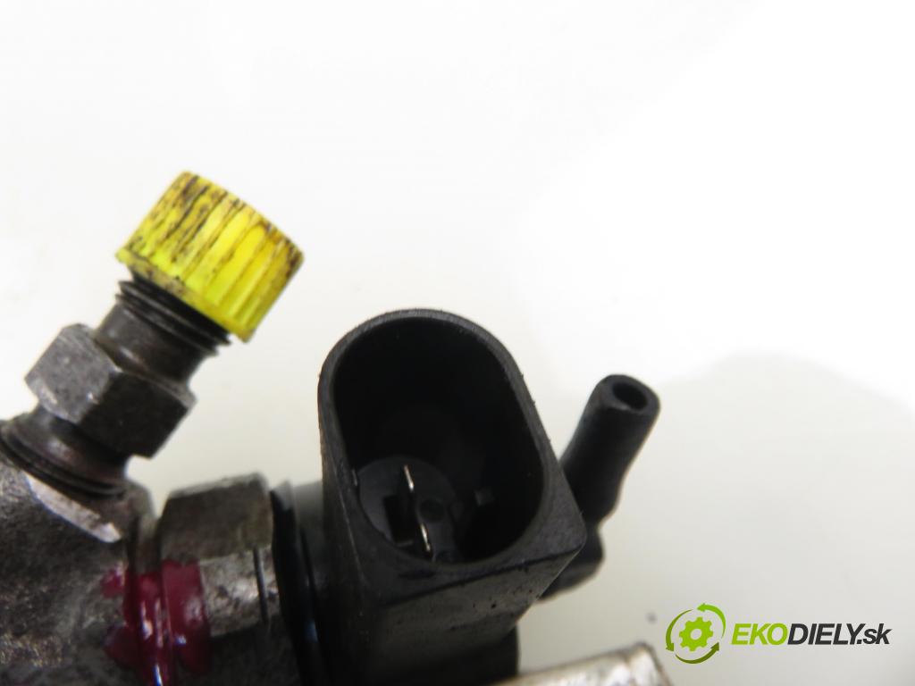 MERCEDES-BENZ VITO Autobus (638) BUS 2001 90,00 112 CDI 2.2 122  - OM 611.980 2151,00 vstrekovač 0445110035 ; 6130700187 (Vstrekovač paliva)